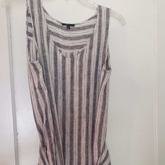 Drew Dress! - Picture 1 of 4